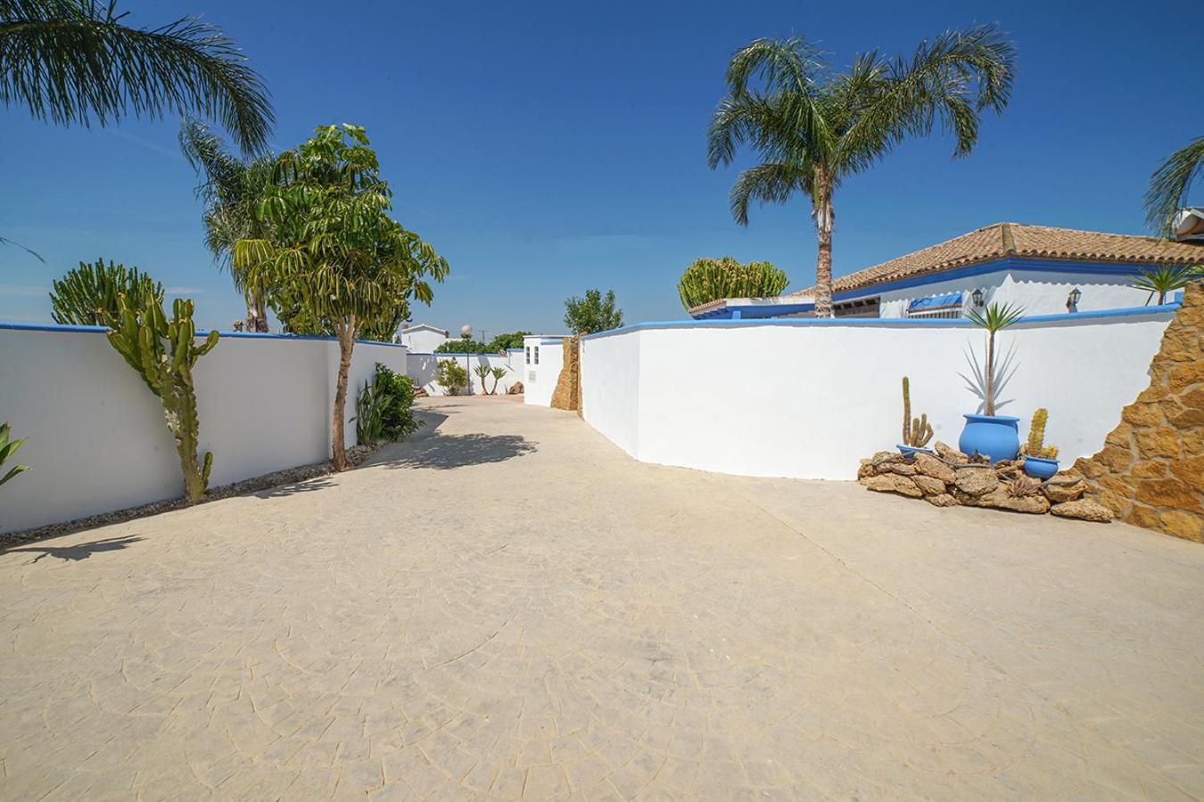 Villa Yuca Con Piscina Privada En Conil De La Frontera Extérieur photo